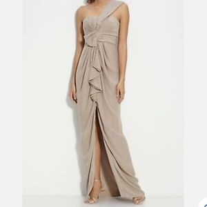 BCBGMAXAZRIA BARBARA ONE SHOULDER SATIN GOWN.